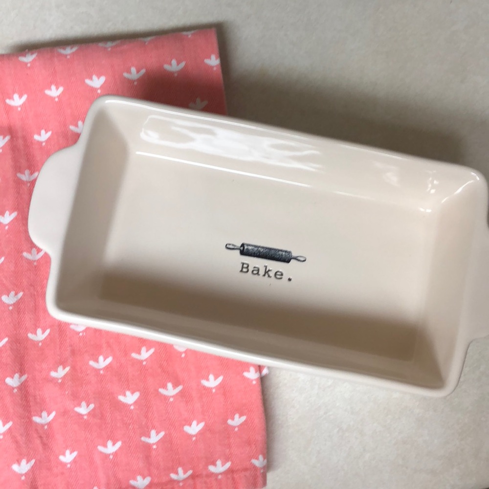 NWOT RAE DUNN LOAF PAN